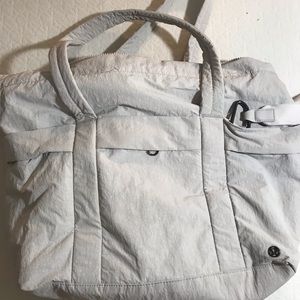 Lululemon commuter bag